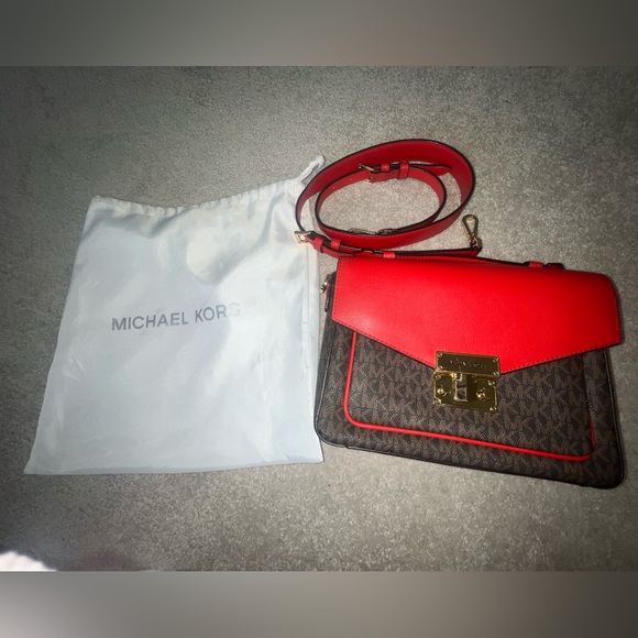 Michael kors purse - Picture 2 of 6